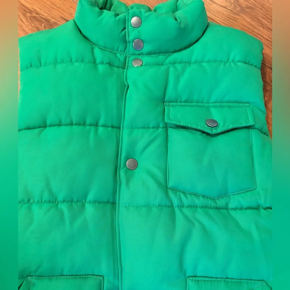 GAP KIDS Green Puffer Vest. Size L 10-11 Years.